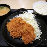 吉豚屋 Katsuya かつや(家樂福重新店)