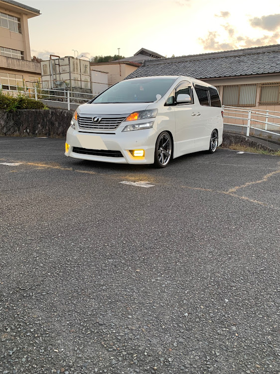 ヴェルファイアの車検・車検後はすぐに戻せる・ありがとうに関するカスタム事例の投稿画像1枚目