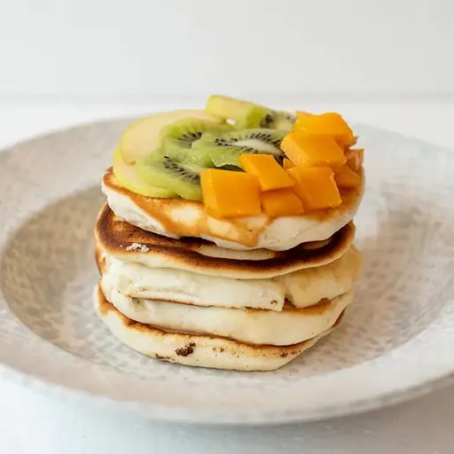 Fresh Fruit Pancake With Mascarpone Cream