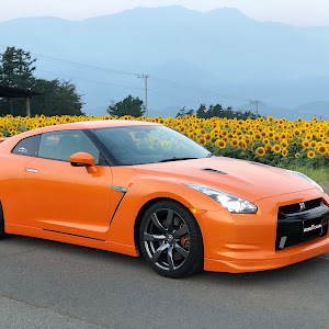 NISSAN GT-R