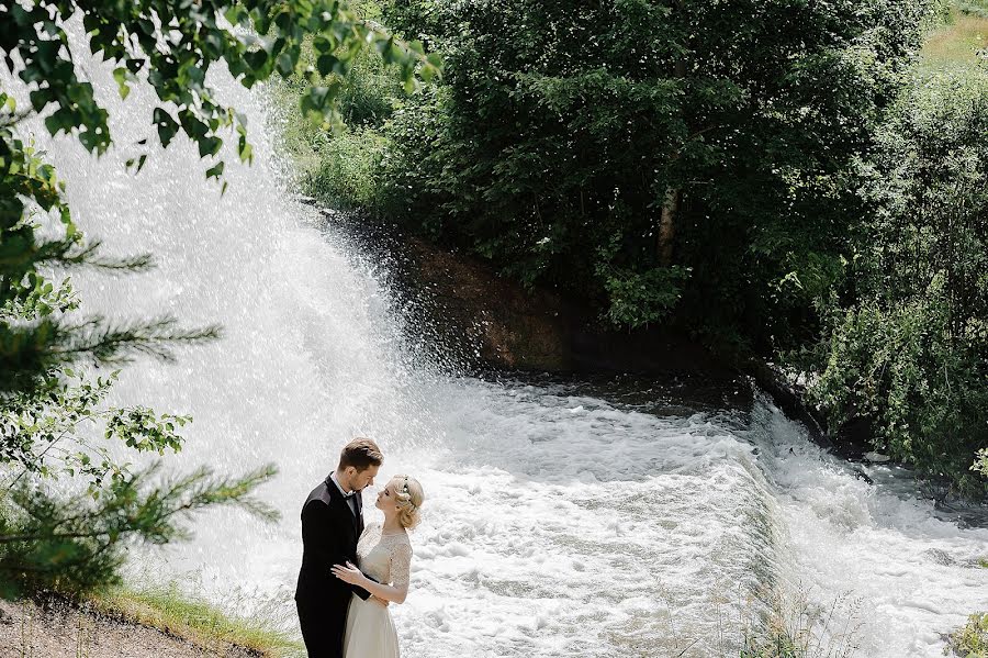 Fotógrafo de casamento Mariya Khoroshavina (vkadre18). Foto de 18 de agosto 2017