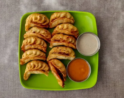 Paneer Fried Momos [8 Pieces]