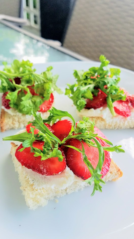 Oregon Strawberries, my recipe for Strawberry Ricotta sandwiches is perfect for a picnic or potluck. Cut them into smaller triangles and serve them as part of a tea party