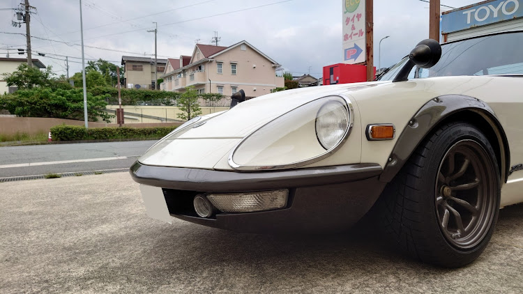 フェアレディZのs30z・240Z・愛車のある風景・本日もよろしくお願いしますに関するカスタム事例の投稿画像2枚目