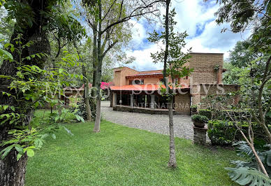 Farmhouse with garden and pool 5