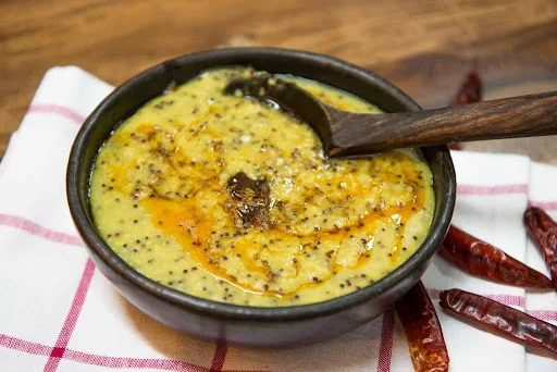 Marwadi Aloo Khichdi (With Hing Ka Achar, Desi Ghee, Gur & Papad)