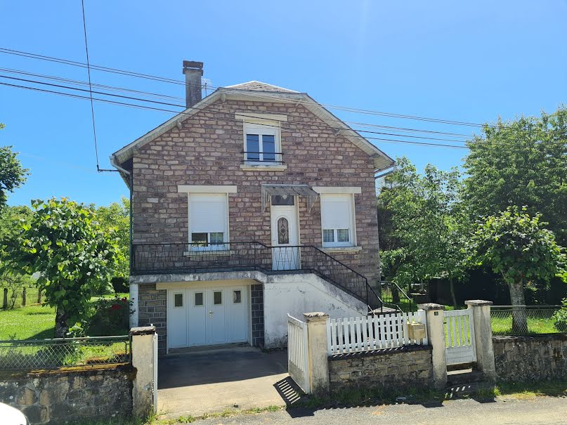 Vente maison 4 pièces 80 m² à Chamberet (19370), 77 000 €