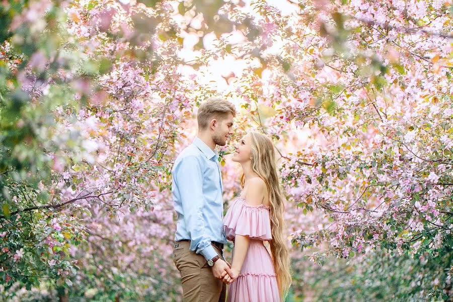 Wedding photographer Pavel Mikhaylov (jelapa69). Photo of 20 May 2018