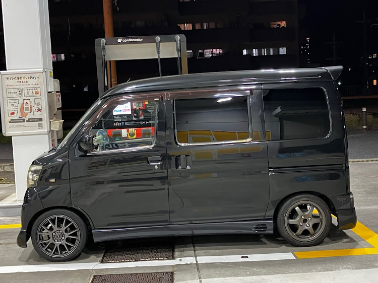 ハイゼットカーゴのガソスタは盛れる・ひとりでつくってますホイール図鑑・みんなでつくろうホイール図鑑・フルエアロ・ホイール大百科に関するカスタム事例の投稿画像2枚目