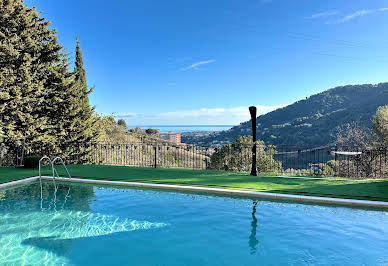 Villa avec piscine et jardin 2