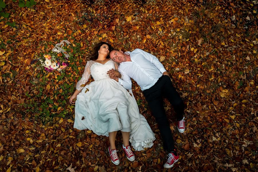 Fotografo di matrimoni Adrian Bratu (adrianbratu). Foto del 9 novembre 2019