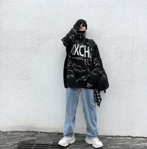 Title 4, Long sleeve sweater
