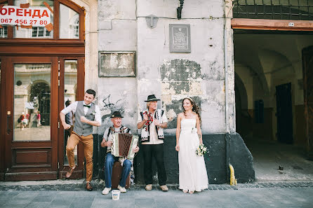 Fotógrafo de casamento Aleksandr Khalabuzar (a-kh). Foto de 8 de junho 2015