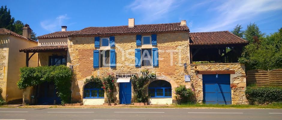 Vente maison 12 pièces 191 m² à Duravel (46700), 199 950 €