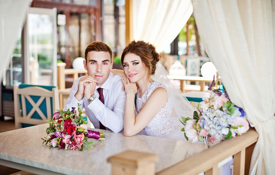 Fotógrafo de bodas Inna Bezzubikova (innochka-thebest). Foto del 14 de agosto 2016