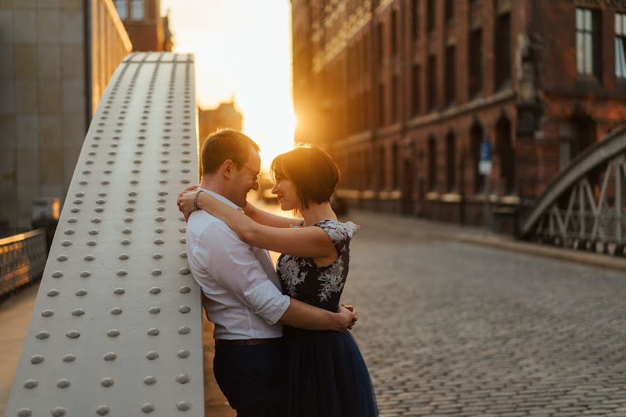 Fotógrafo de casamento Roman Serebryanyy (serebryanyy). Foto de 4 de outubro 2018