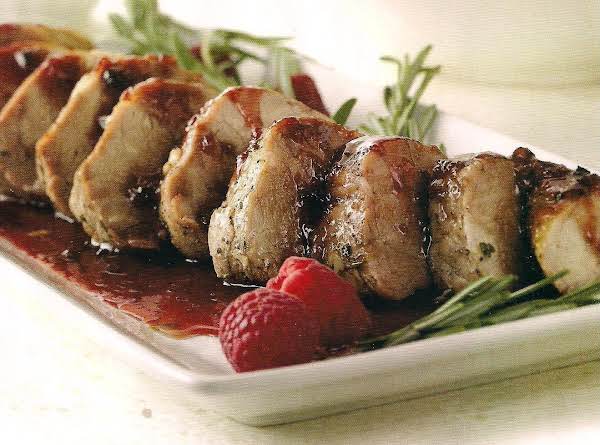 Roasted Raspberry Chipote Pork Tenderloin_image