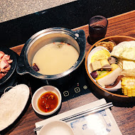 Orissic Hot Pot 這一小鍋(台南新光中山店)