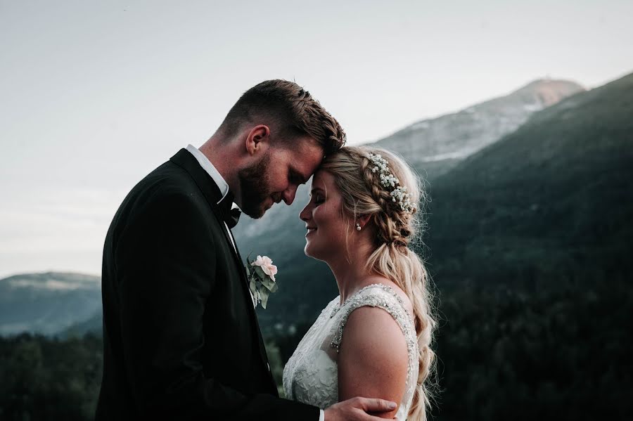 Свадебный фотограф Kristine Ristesund (kristiner). Фотография от 14 мая 2019