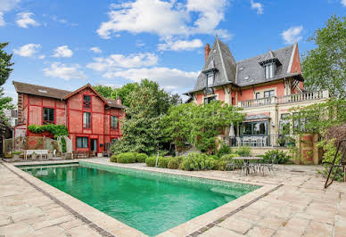 House with pool and terrace 2