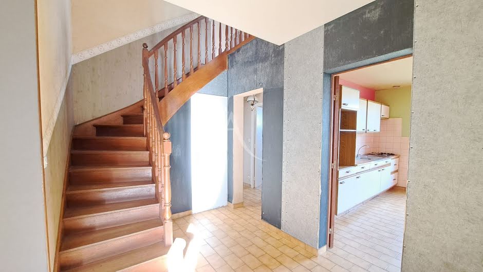 Vente maison 6 pièces 134 m² à Mayenne (53100), 153 900 €