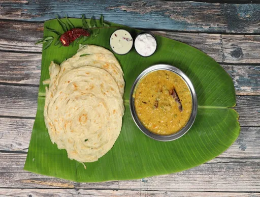 Parotta Kurma (2 Pcs)