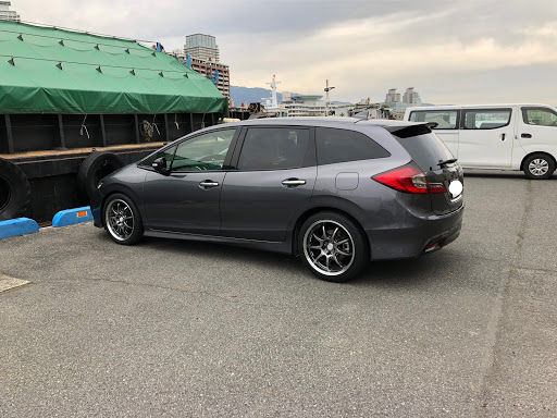 ホンダ ジェイドを華麗にカスタム By Tj 03 07 港に来ました 渡船で防波堤へ 神戸の街並みがきれいです いいサイズのサバが結構釣れました Cartune