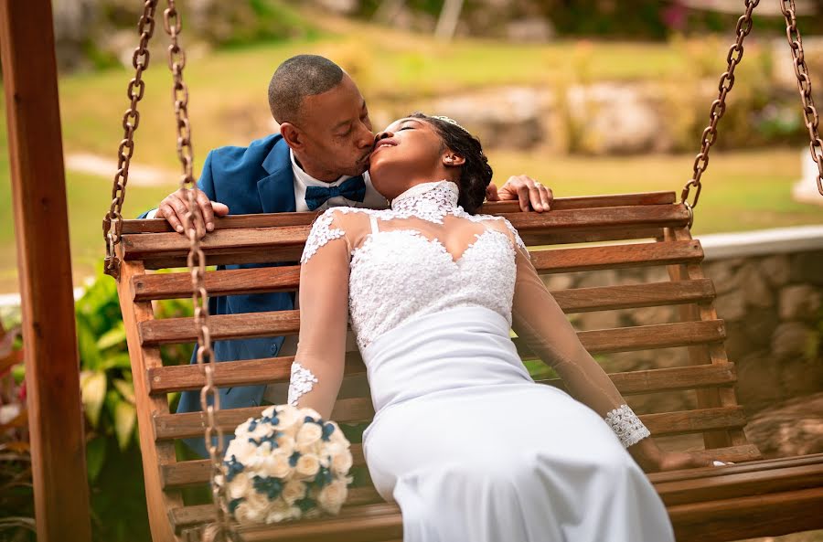 Wedding photographer Jason Barnett (tusonphotography). Photo of 24 April 2019