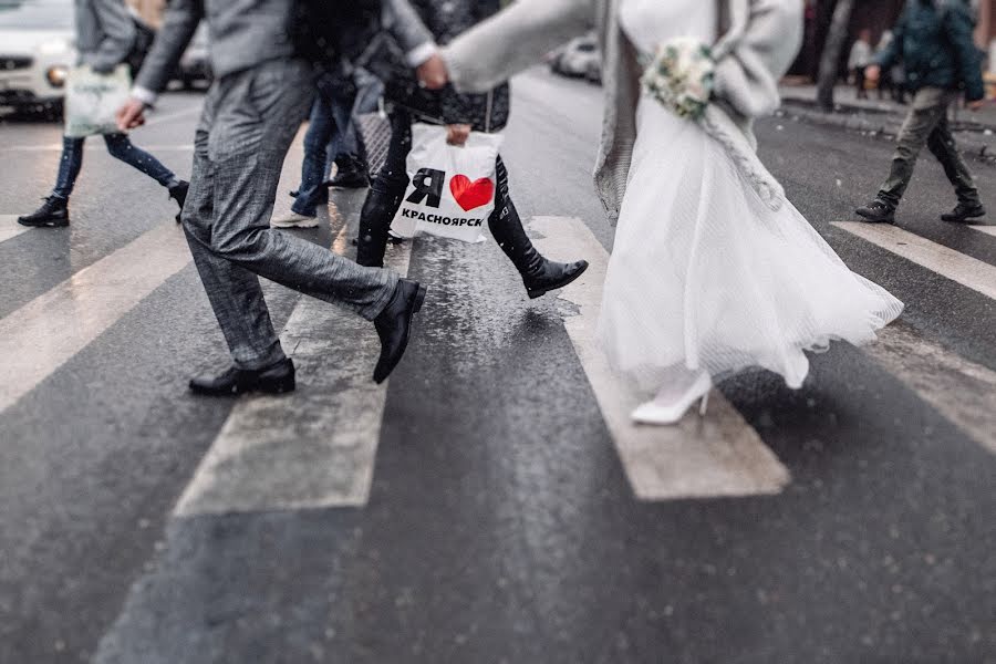 Wedding photographer Evgeniy Konstantinopolskiy (photobiser). Photo of 17 November 2019