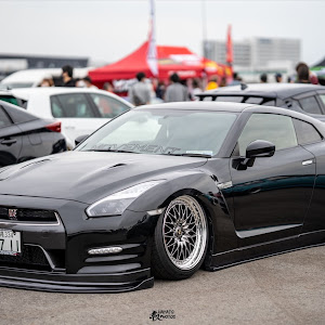 NISSAN GT-R R35