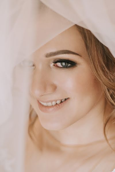 Wedding photographer Viktoriya Volosnikova (volosnikova55). Photo of 11 July 2018