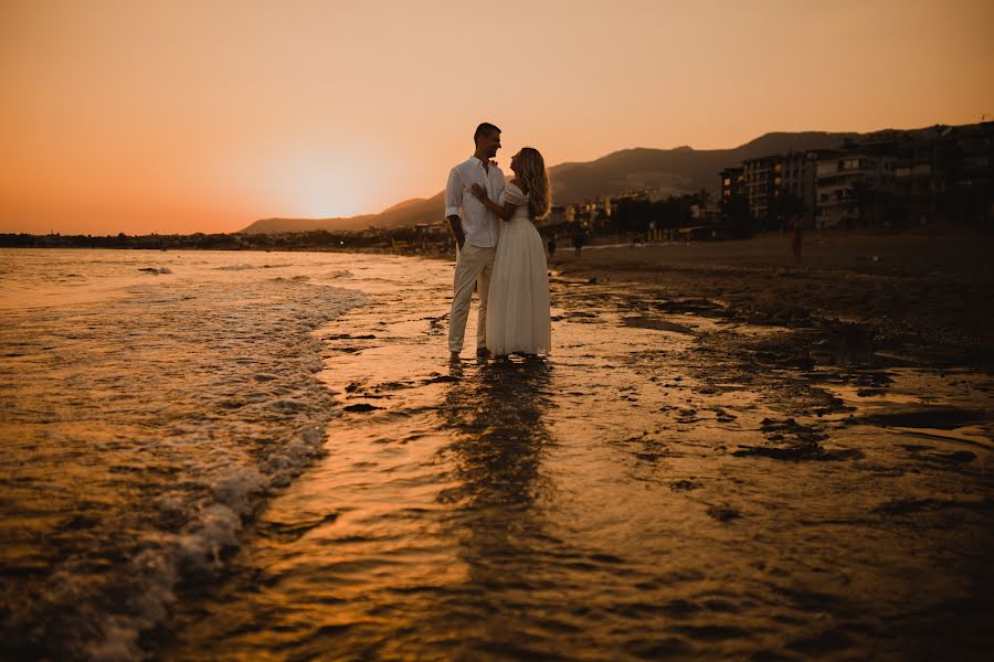 Fotógrafo de casamento Dmitriy Kara (palichev). Foto de 8 de setembro 2023