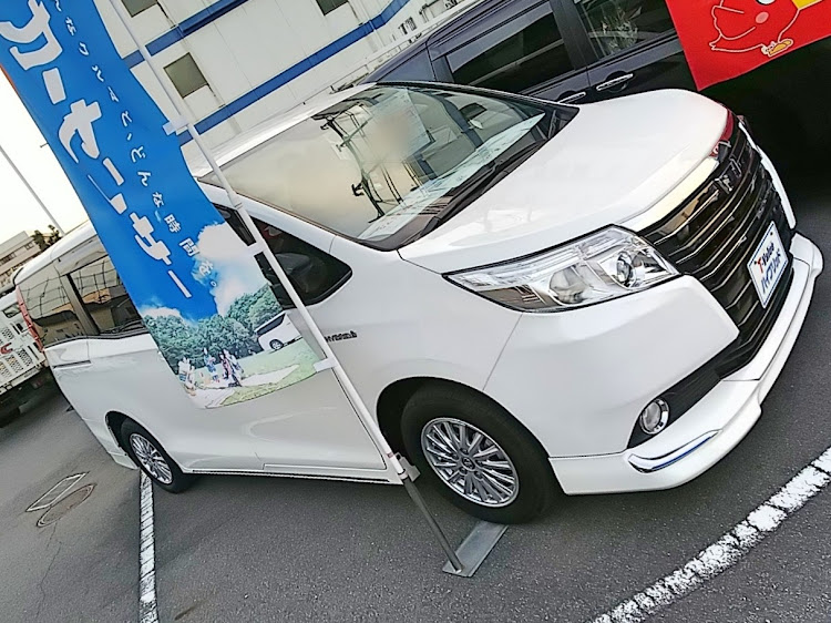 masamasaさんが投稿したノアハイブリッド・乗り替え・嫁様専用機・黒バンパーではありませんに関するカスタム事例の投稿画像2枚目