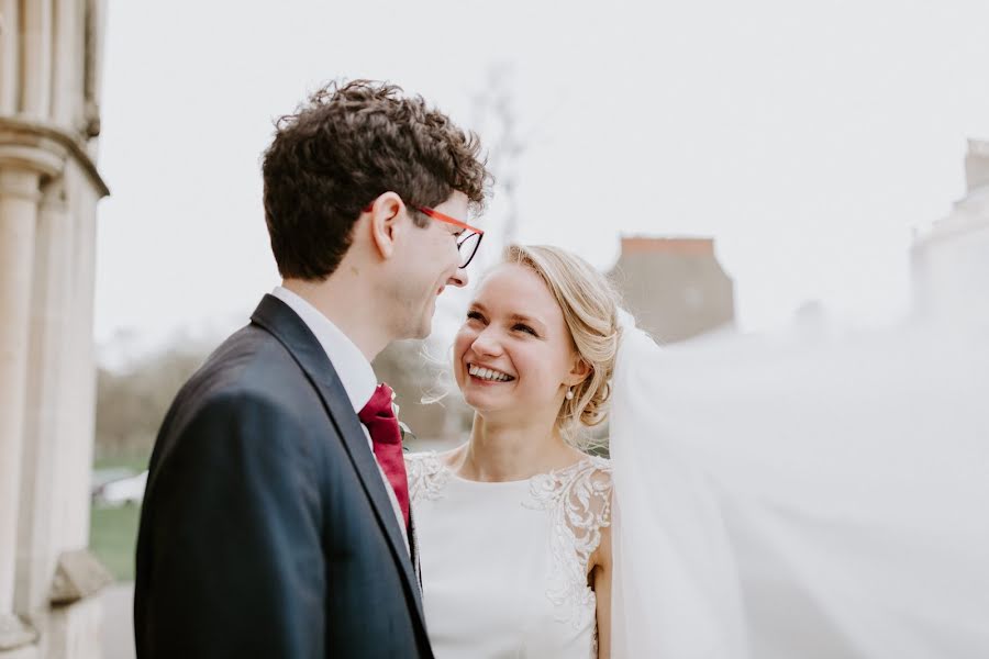 Wedding photographer Siobhan Beales (siobhanbealesph). Photo of 2 July 2019