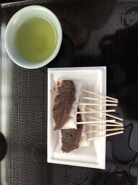ムーヴの初詣いってきた❗️・家族サービス・法多山・晩御飯は五味八珍・H13のNAムーブに浜名バイパスはやばしに関するカスタム事例の投稿画像10枚目