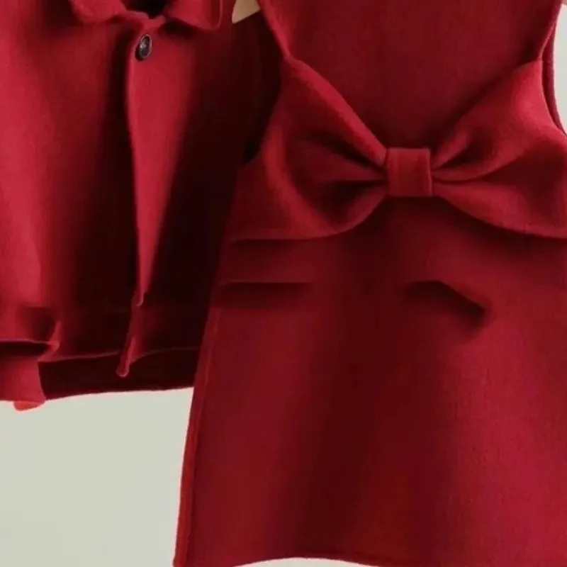 Roupa de Ano Novo Vermelha de Lã Infantil Bebê Conjunto Festivo e Confortável Ideal para Crianças Celebrar com Estilo e Manter Aquecido