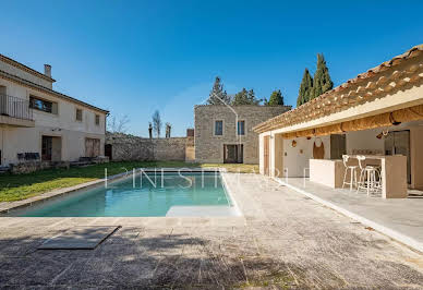 Maison avec piscine et jardin 3