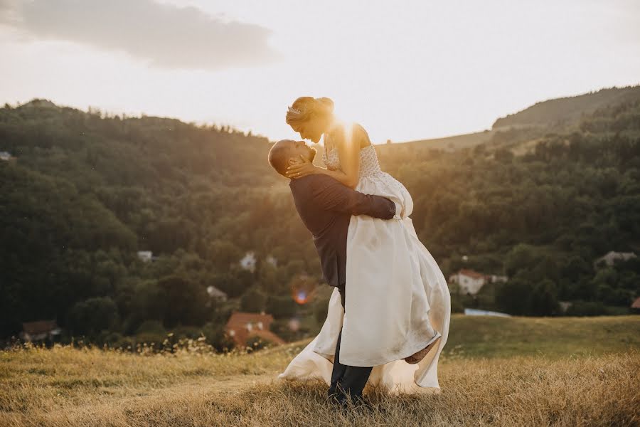 Photographer sa kasal Dominik Stehnáč (dominikstehnac). Larawan ni 19 Agosto 2020