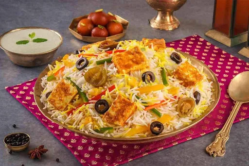 Zaitooni Paneer Dum Biryani (Veg Paneer Dum Biryani-Serves 4).