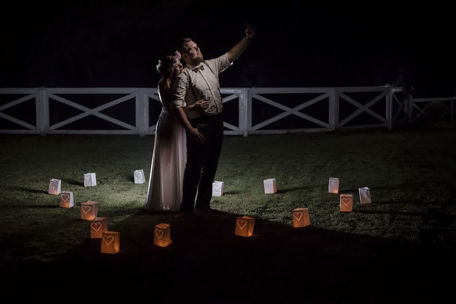 Fotografo di matrimoni Tomek Aniuksztys (aniuksztys). Foto del 7 febbraio 2018