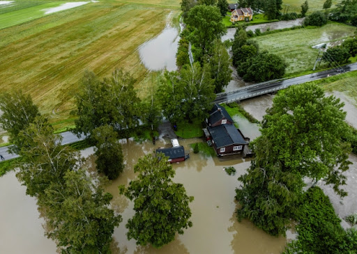 Sever Evrope pogodila oluja, vlasti upozoravaju na obilne padavine