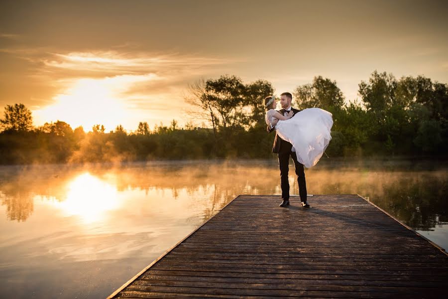 Fotografo di matrimoni Michal Kula (michalkula). Foto del 1 giugno 2023