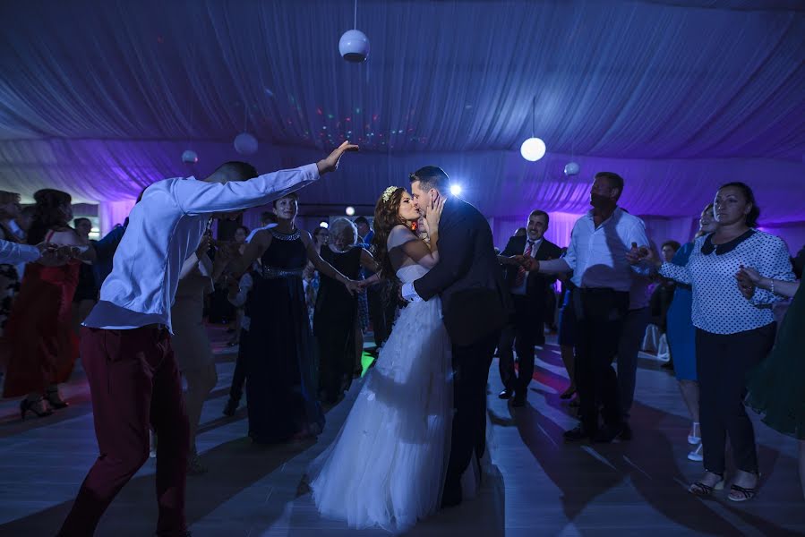 Fotógrafo de casamento Marius Stoian (stoian). Foto de 4 de junho 2017