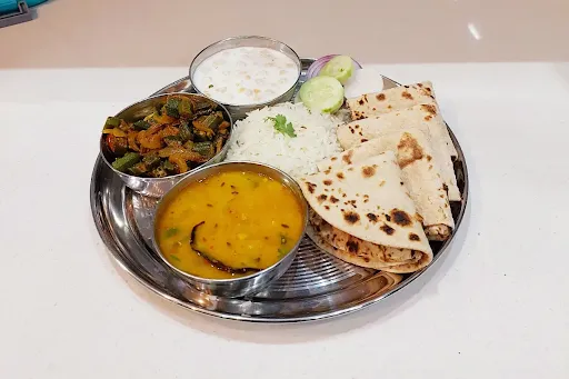 Bhindi Masala Thali