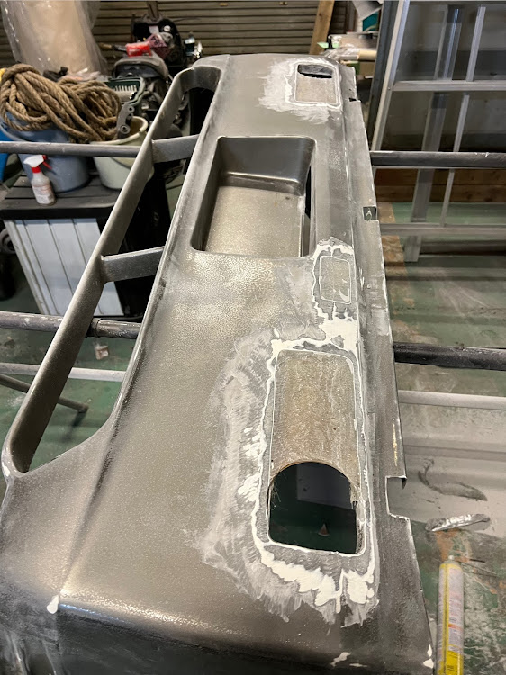 キャリイトラックのチームRYUSEI・DIY・軽トラカスタム計画・DA62Tスーパーキャリー化・ハロスペバンパー加工に関するカスタム事例の投稿画像4枚目