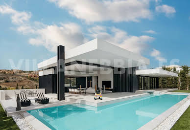 Villa with pool 17