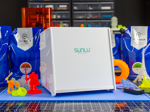 No SLA print is complete without going through the curing process. Make sure your resin prints achieve maximum strength and durability with SUNLU