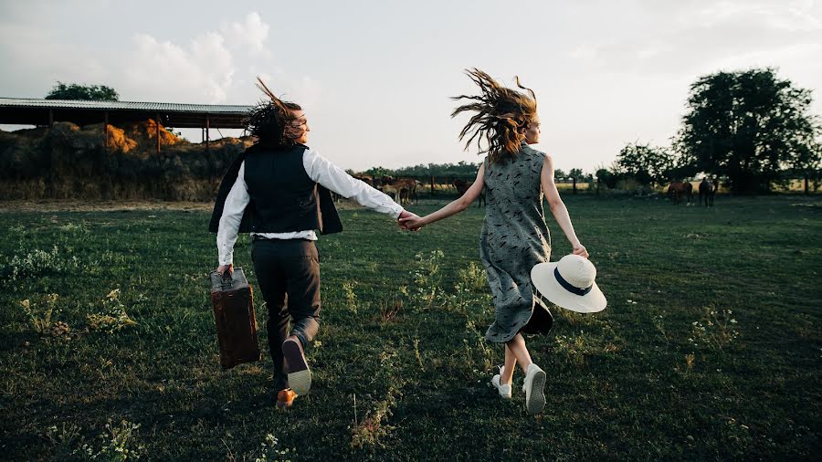 Fotografer pernikahan Roman Mosko (moskophoto). Foto tanggal 23 Juli 2019