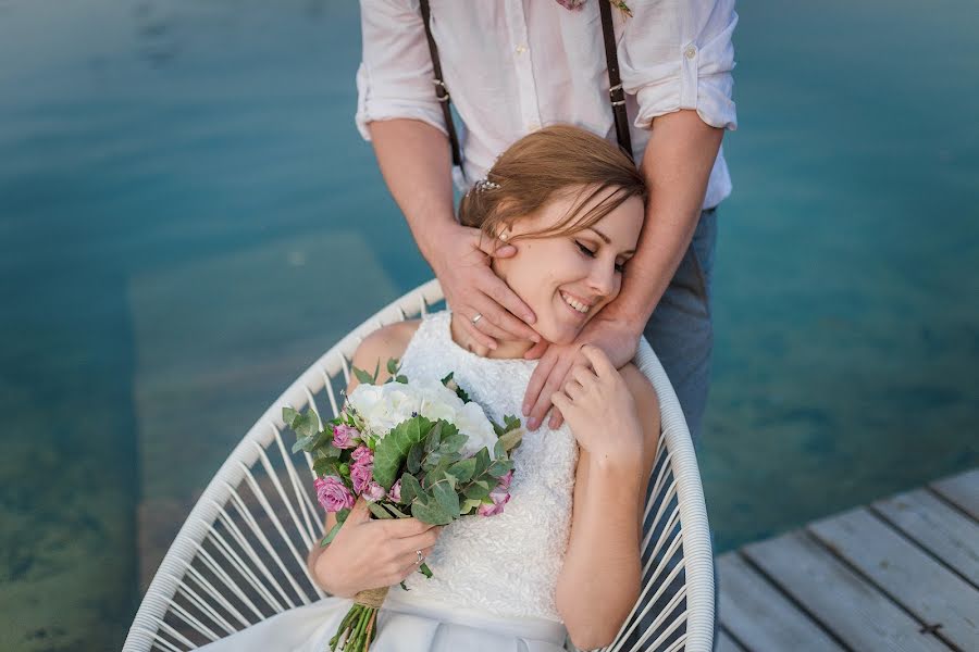 Wedding photographer Valentina Likina (likinaphoto). Photo of 7 October 2019