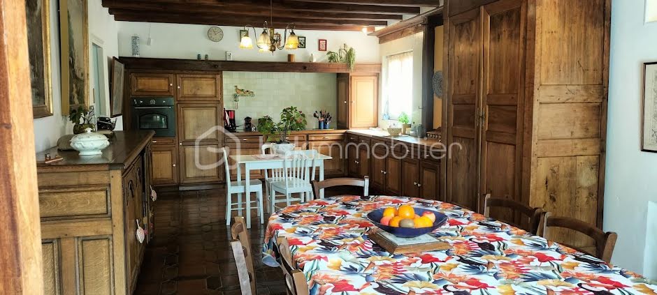 Vente maison 7 pièces 210 m² à Pourrain (89240), 378 000 €